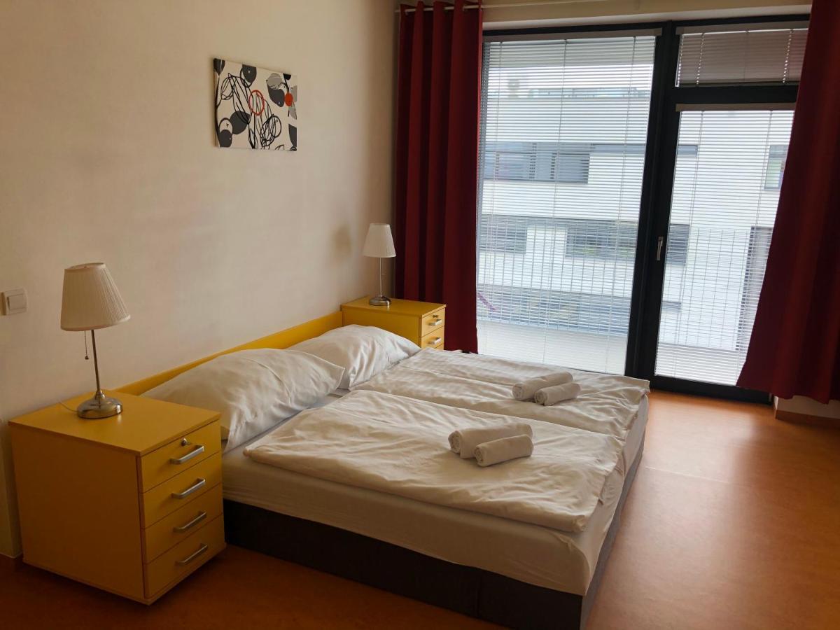 Office Apartments Брно Экстерьер фото